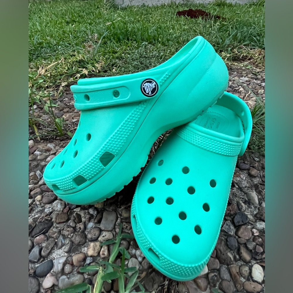 Women’s Aqua Teal Platform crocs